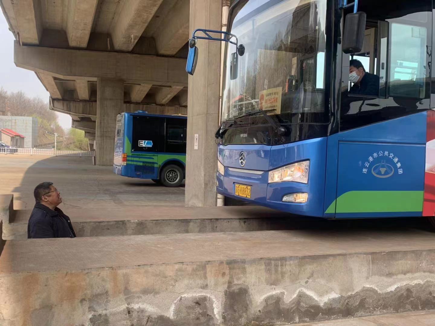 公交集團(tuán)公交事業(yè)二部開(kāi)展清明節(jié)前安生產(chǎn)專項(xiàng)大檢查