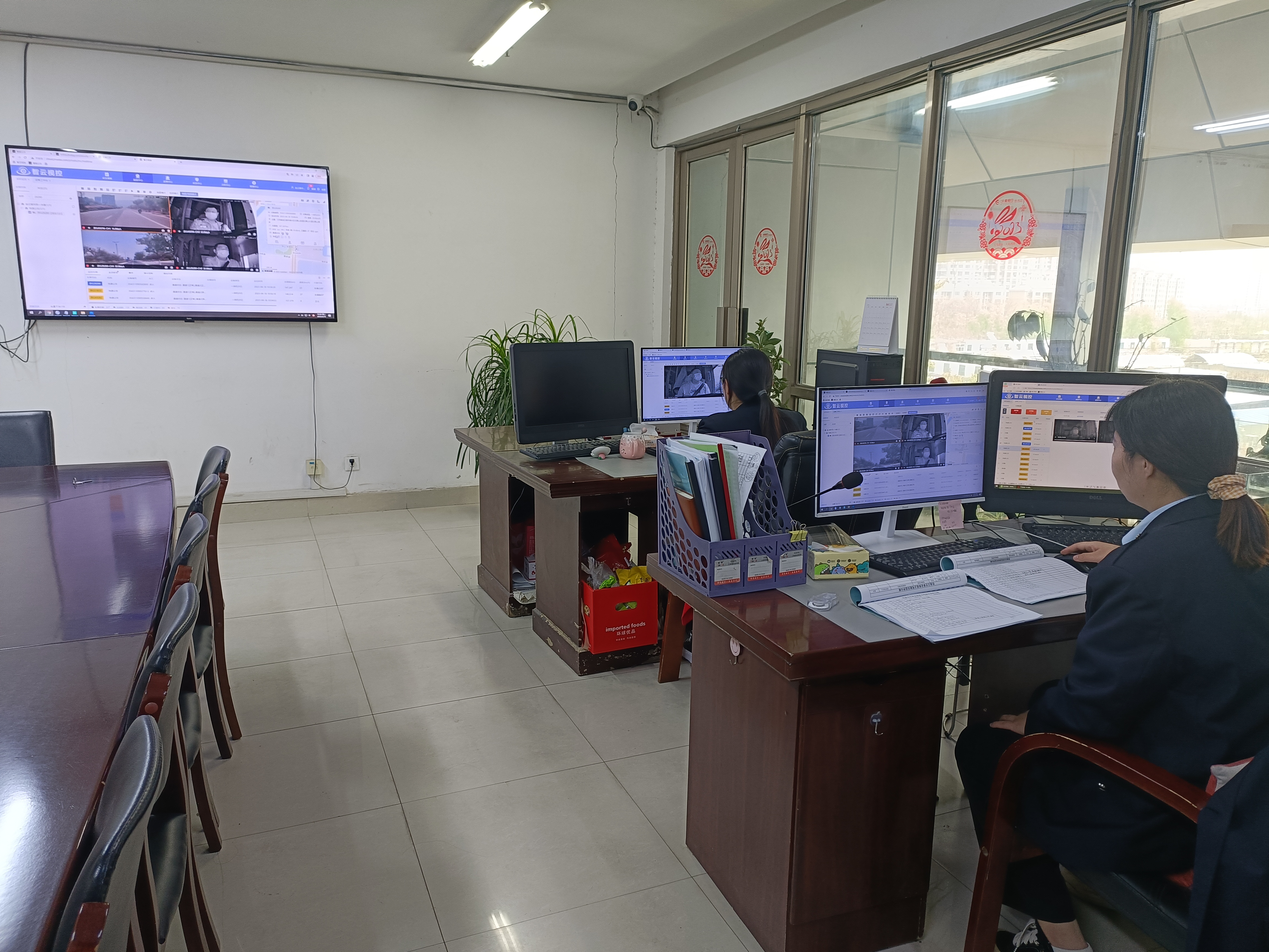 快速公交事業(yè)部多措并舉應(yīng)對(duì)惡劣天氣