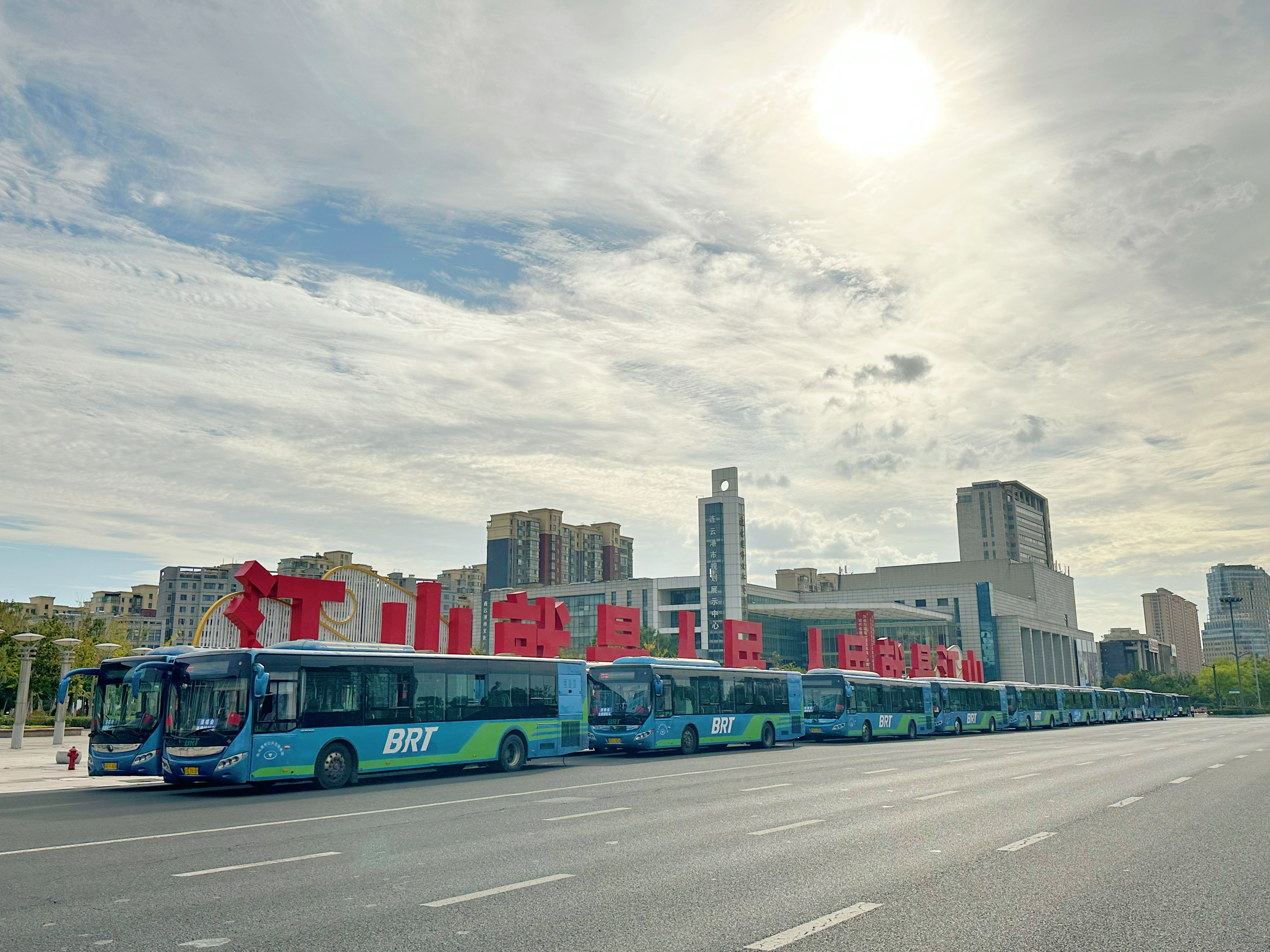 公交集團圓滿完成國緣四開· 2023連云港群星演唱會交通運輸保障工作