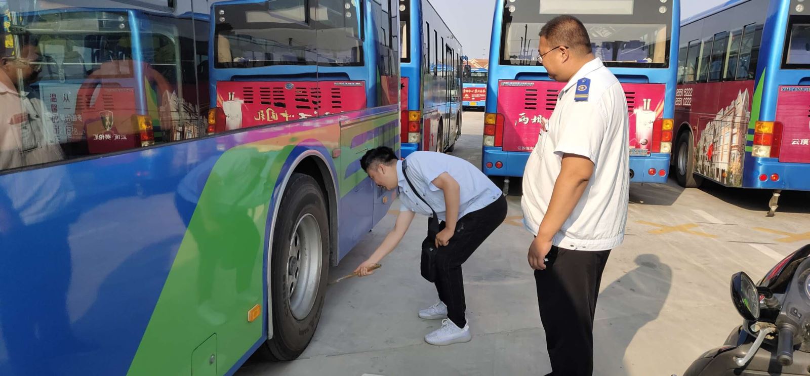 公交集團(tuán)公交事業(yè)一部對(duì)新進(jìn)駕駛員進(jìn)行一日三檢突擊考核