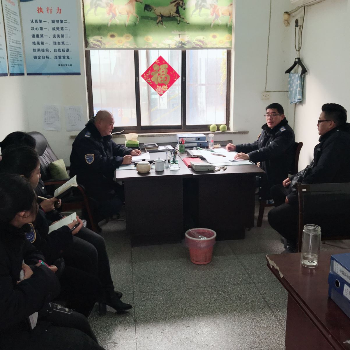 公交集團(tuán)海通公交公司召開“創(chuàng)文”專項(xiàng)會(huì)議