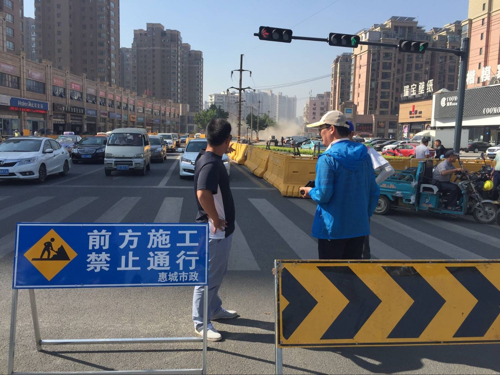 公交海州公司合理調整線路確保道路施工期間車輛有序運營