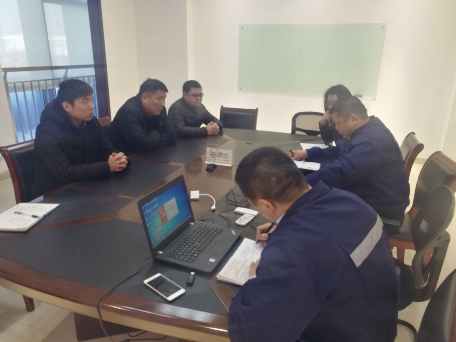 公交集團經(jīng)營發(fā)展事業(yè)部大力拓展定制公交業(yè)務(wù)