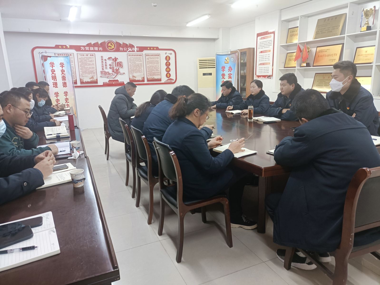 公交集團快速公交事業部召開節后收心會