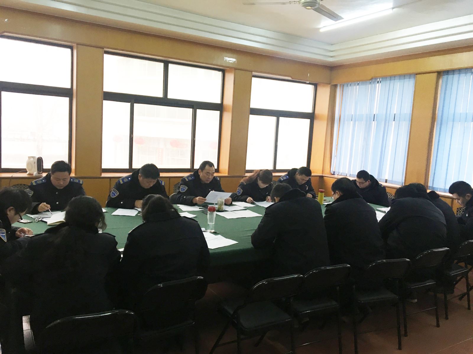 公交集團經營發展事業部組織召開績效考核方案修訂專題討論會